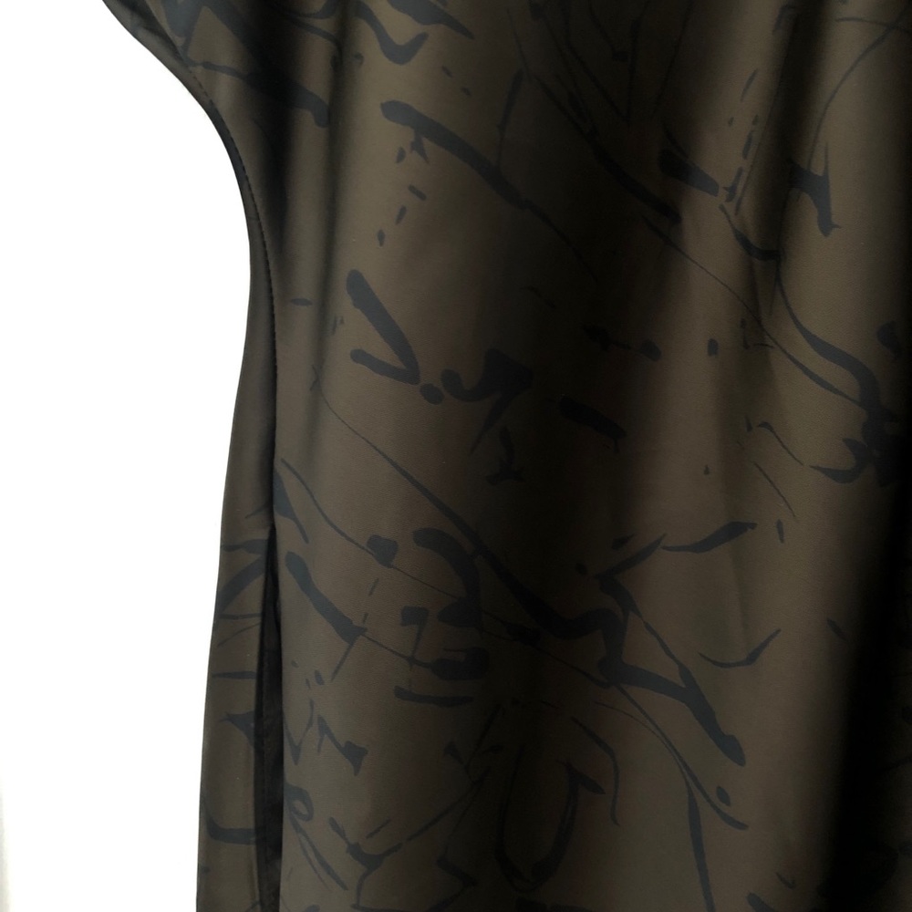 Roucha Patterned Shift Dress - Picture 4 of 7